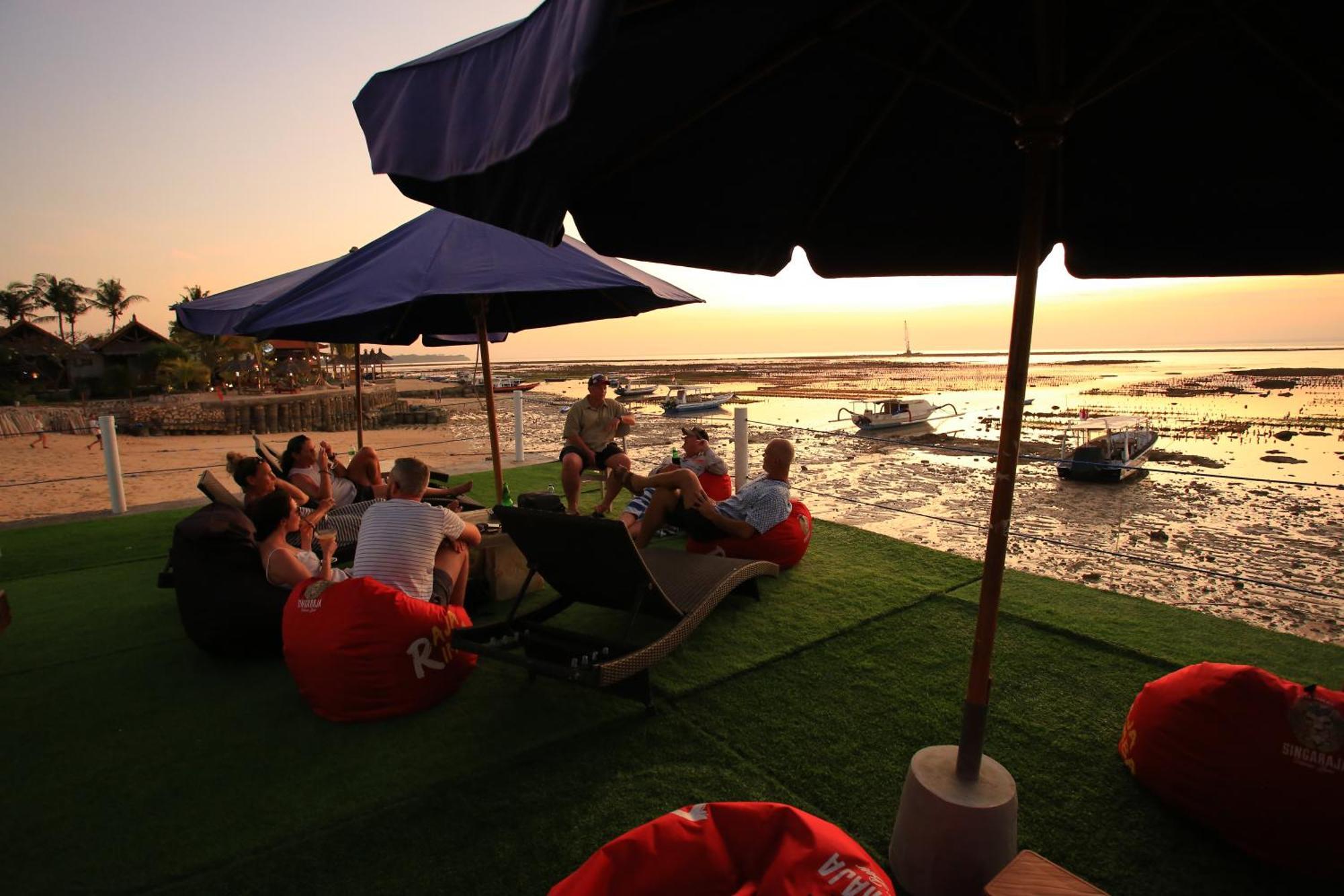 3 Monkeys Lembongan Studio Apartments Gym Recovery Centre Екстериор снимка