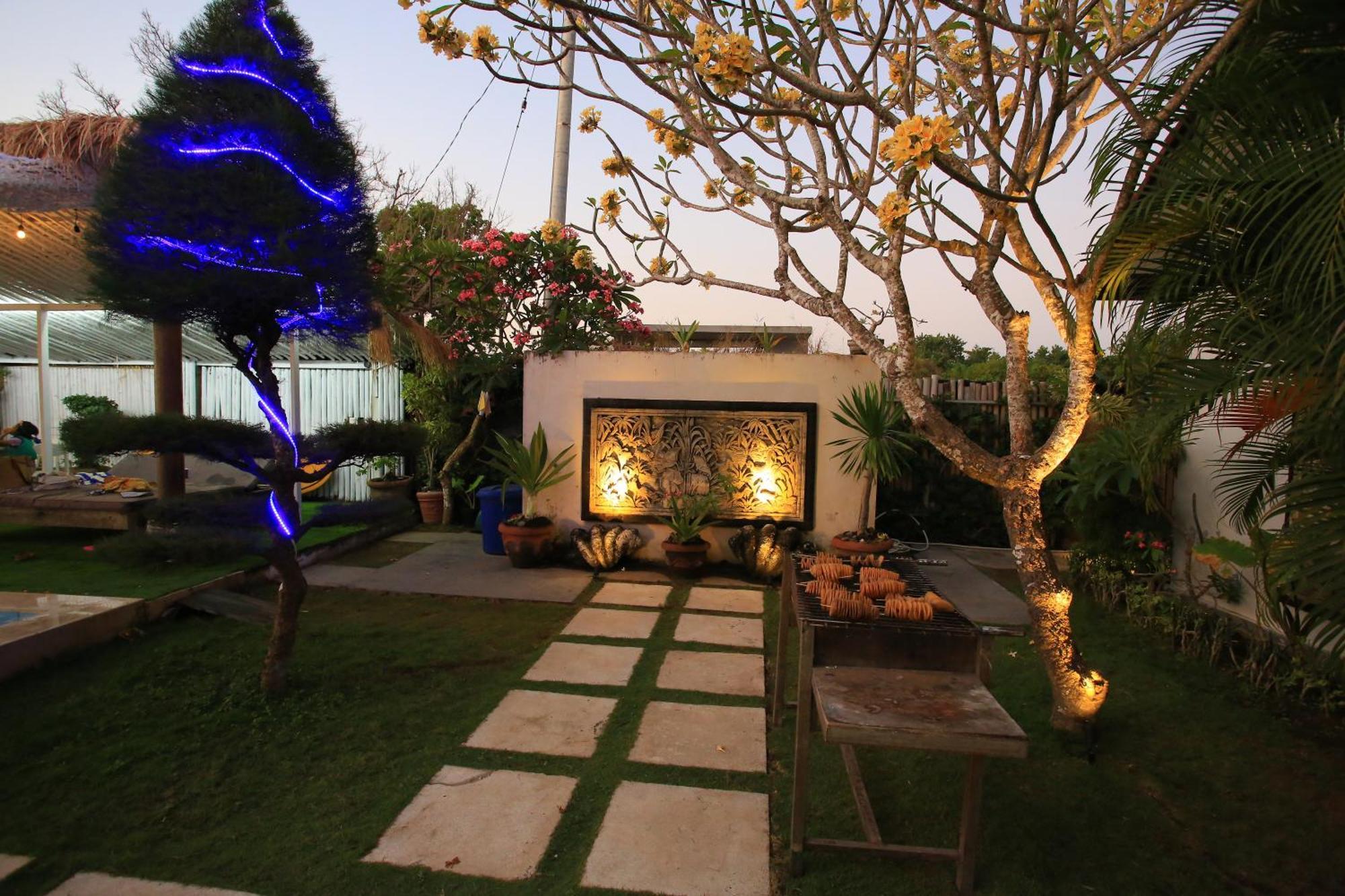 3 Monkeys Lembongan Studio Apartments Gym Recovery Centre Екстериор снимка