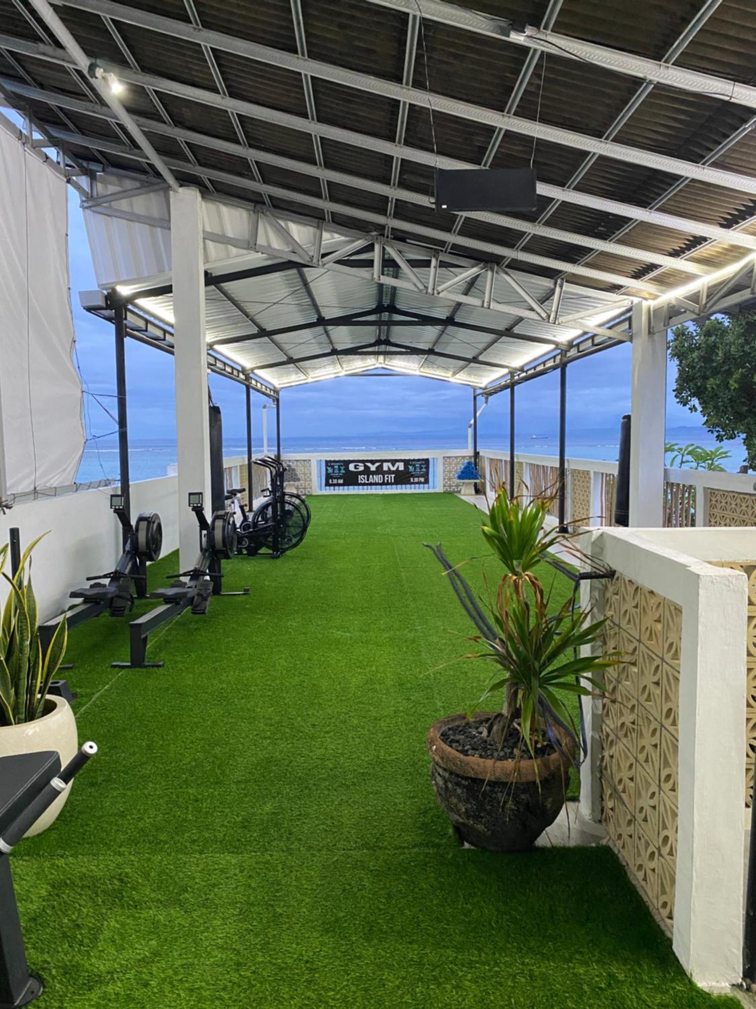 3 Monkeys Lembongan Studio Apartments Gym Recovery Centre Екстериор снимка